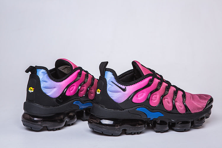 Nike Air VaporMax Plus Sneakers Pink Black Blue