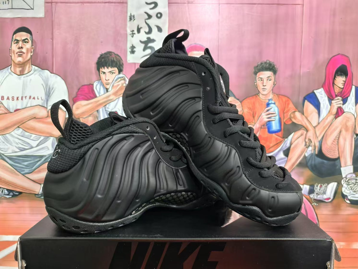 Nike Black Warrior Black Sneakers