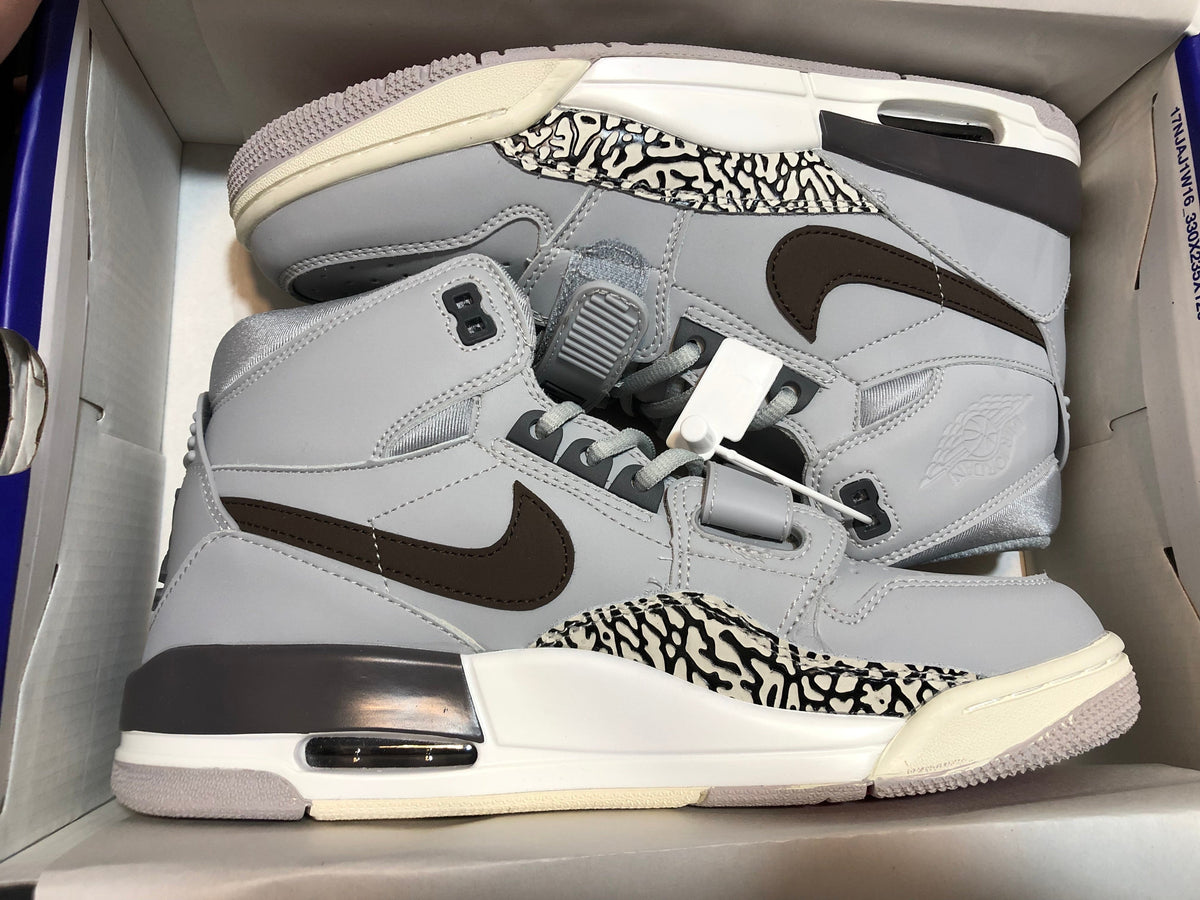 Jordan Air Jordan Legacy 312 Grey Cement Sneakers AV3922-002