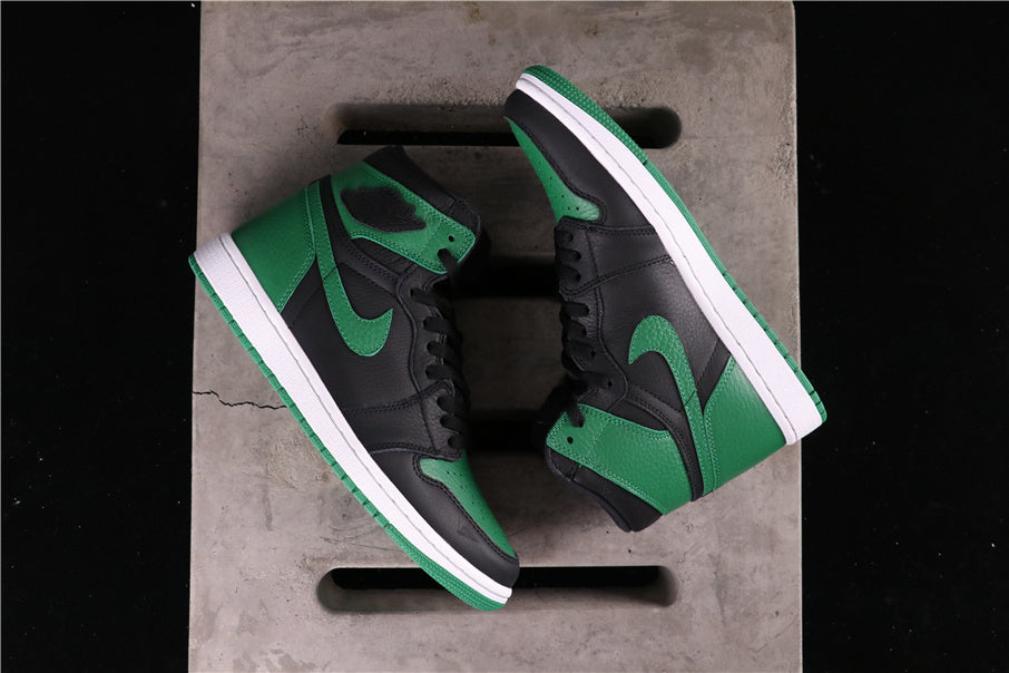 Air Jordan 1 High Pine Green Sneakers 555088-030