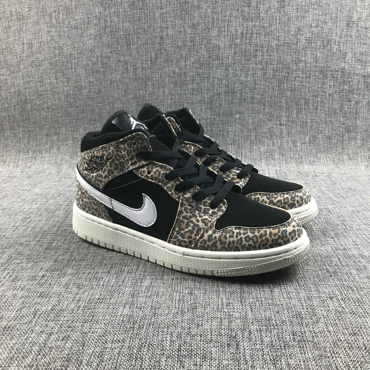 Air Jordan 1 Mid SE GS Leopard Sneakers BQ6931-021