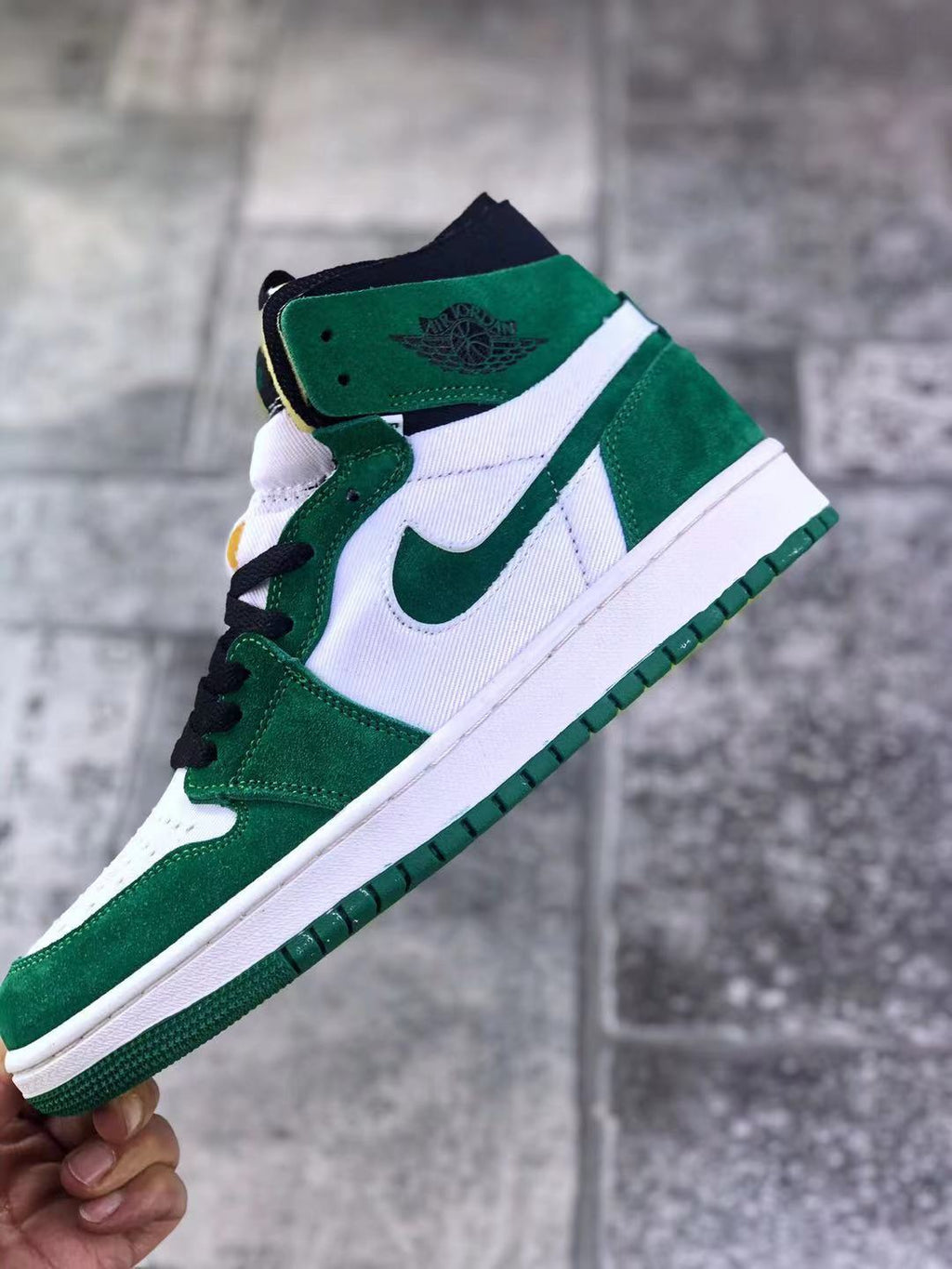 Jordan Air Jordan 1 Zoom CMFT Green White Sneakers CT0978-300