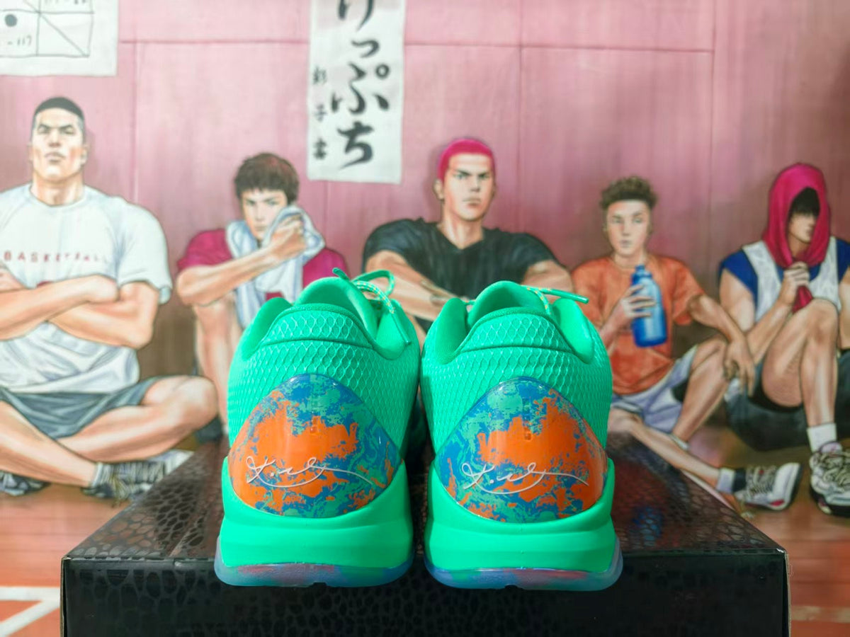 Nike Basketball Shoes in Teal, Blue and Orange Splatter