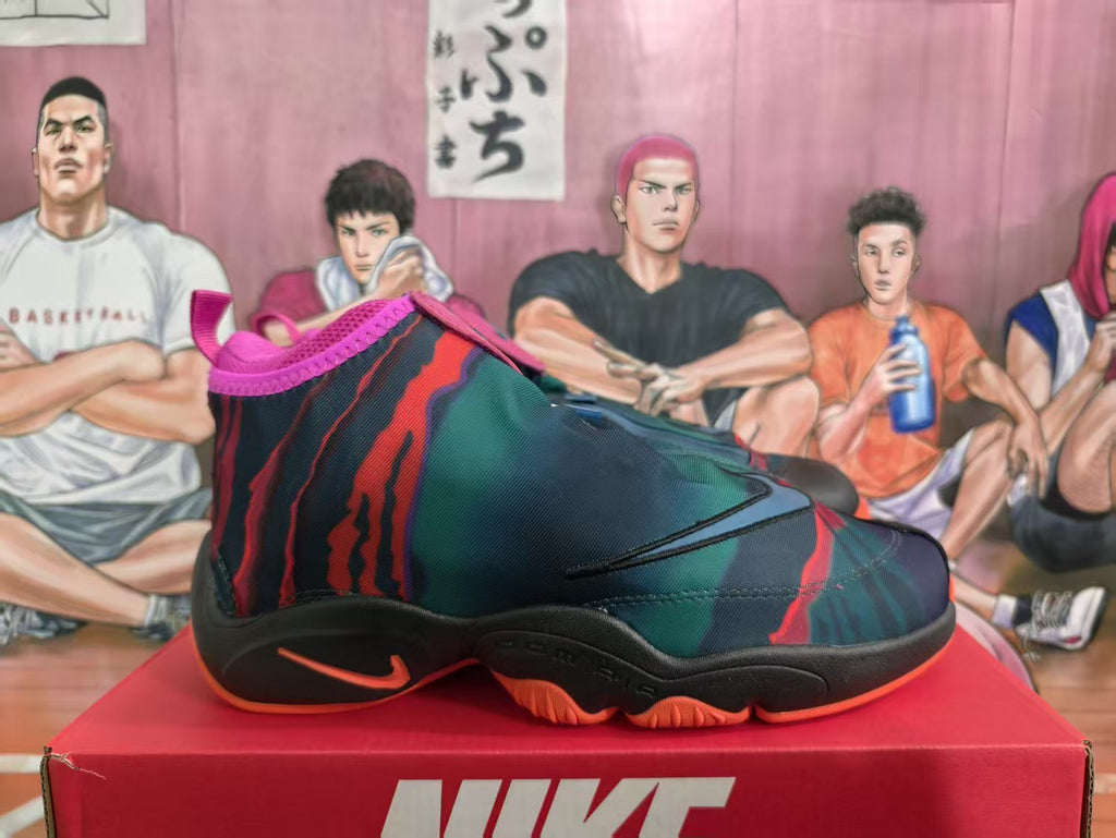 Nike The Glove Camouflage Basketball Sneakers