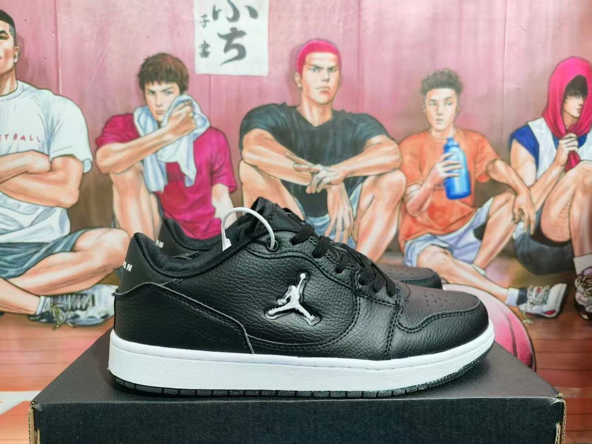 Jordan Low-Top Sneakers Black and White