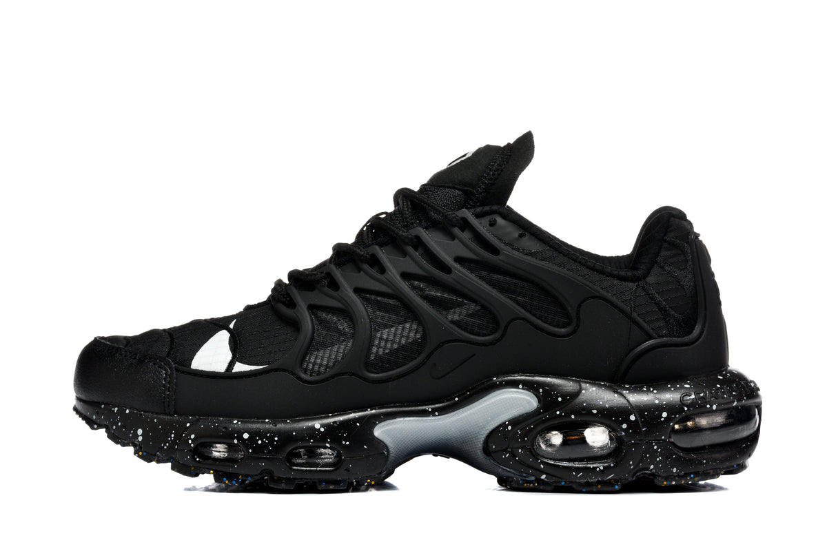 Nike Air Max Plus Black Running-Style Sneakers
