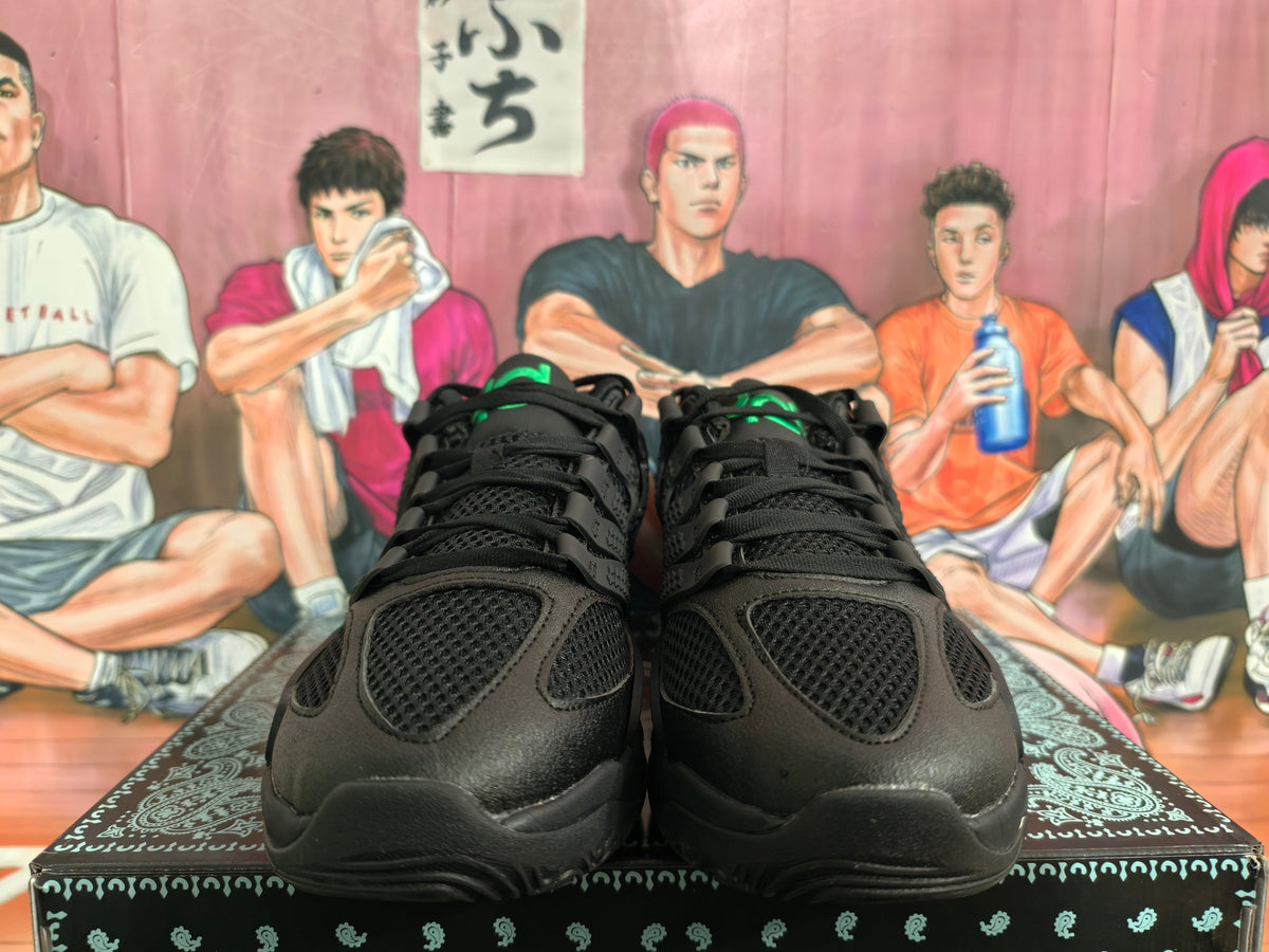 Nike Black Low-Top Sneakers with White Swoosh