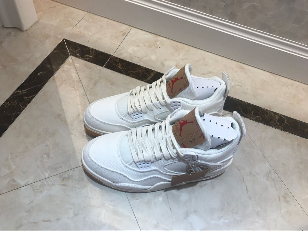 Jordan Air Jordan 4 Retro Levi's White Sneakers AQ2571-100