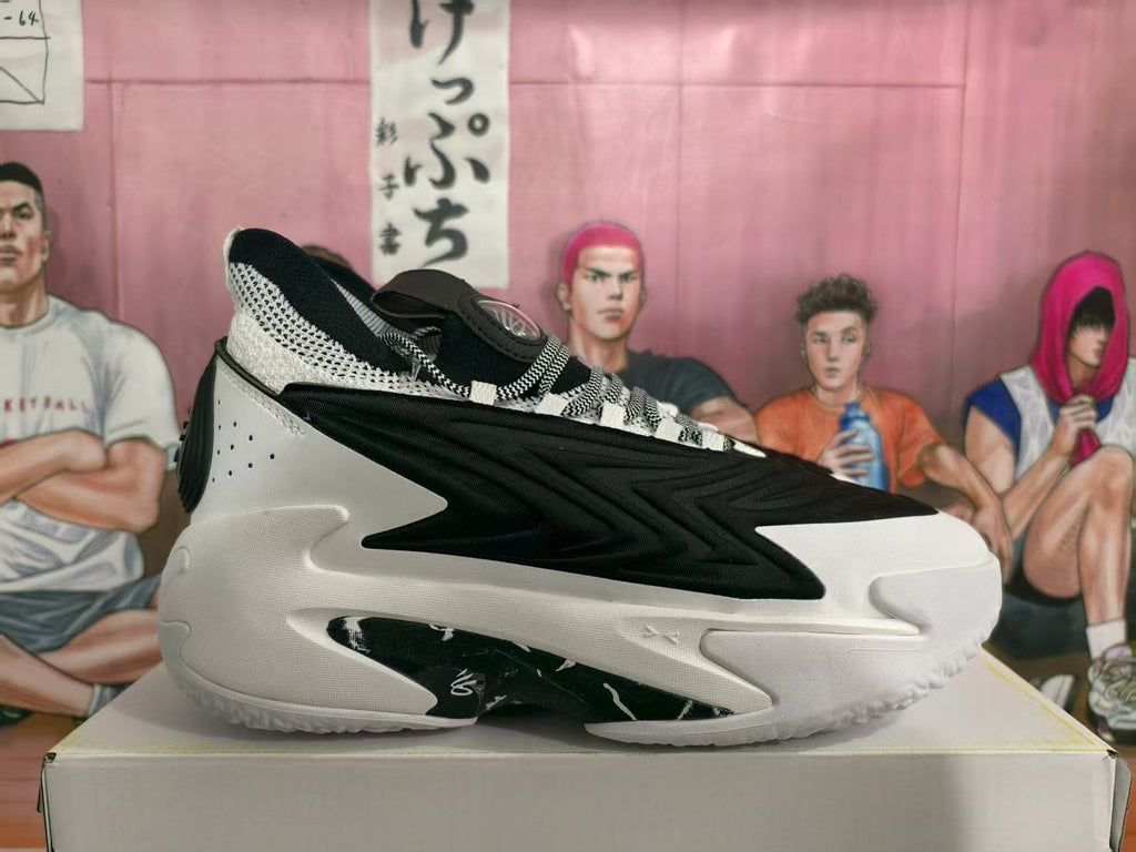 Black and White Basketball Sneakers 40–46