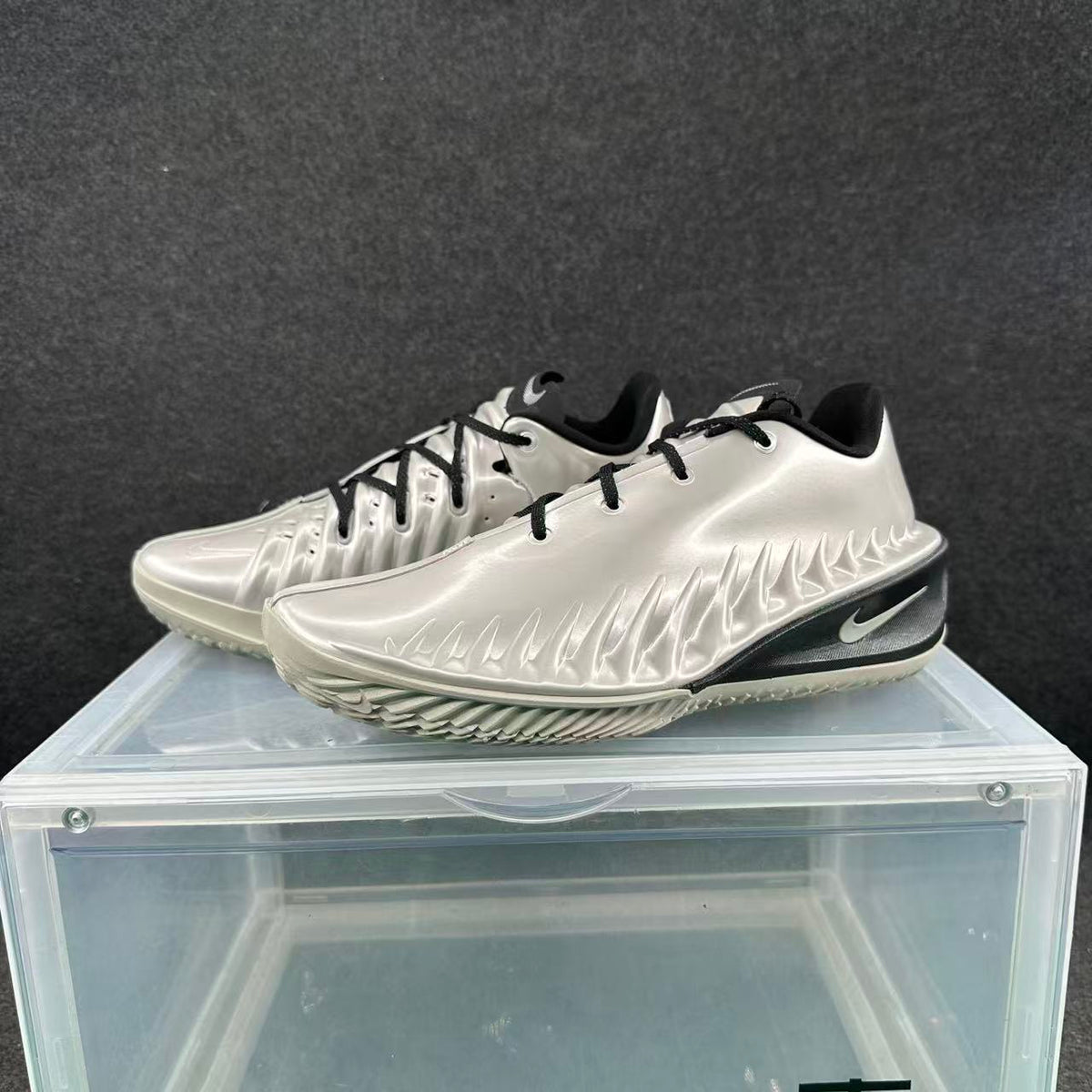 Nike Basketball Sneakers Metallic Silver Black