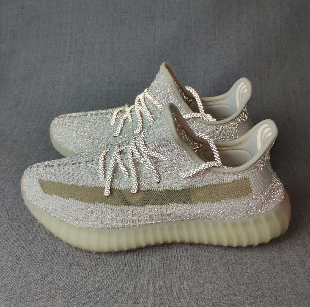 Yeezy 350 V2 Sneakers Silver Olive