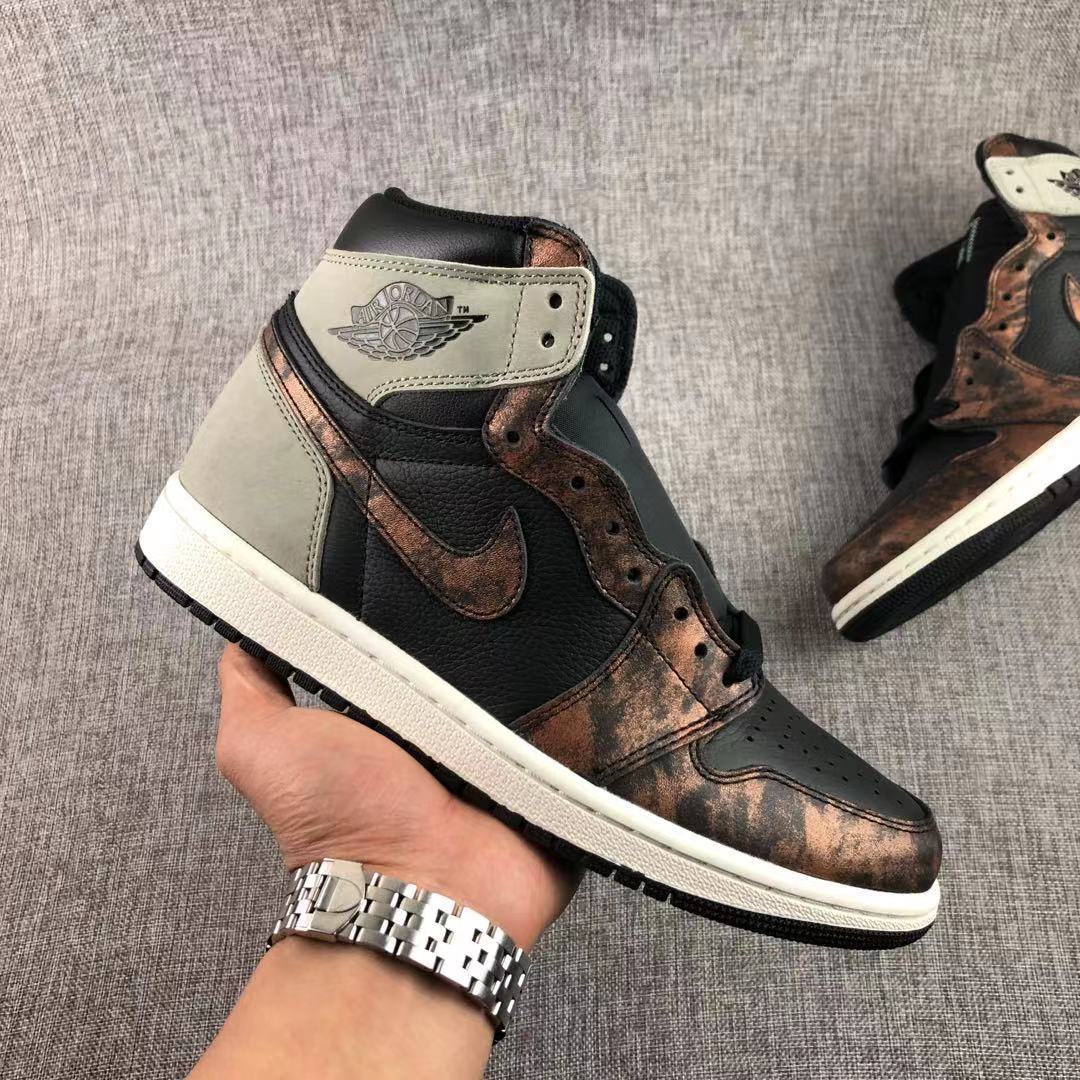 Jordan Air Jordan 1 Retro Rust Shadow High-Top Sneakers