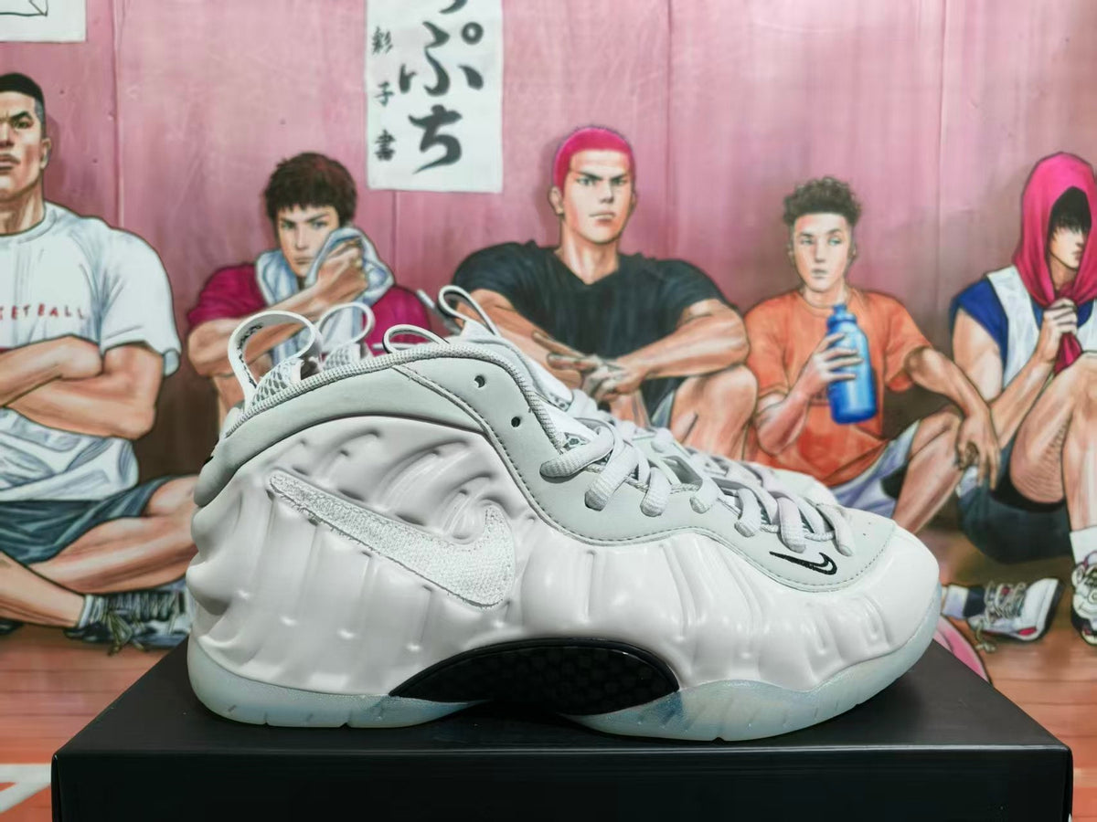 Nike Air Foamposite One White Basketball Sneakers