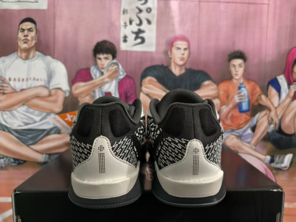 Nike Black Basketball Sneakers