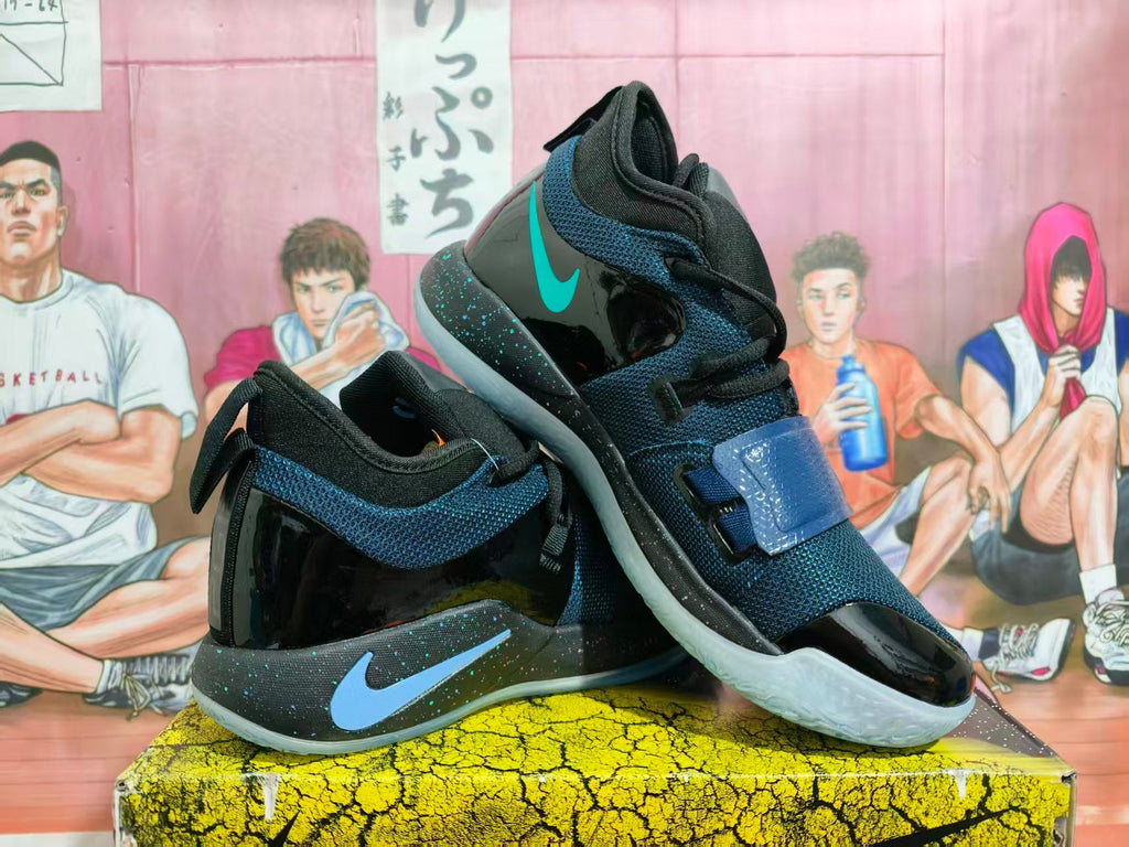 Nike Basketball Shoes in Navy, Red and Black