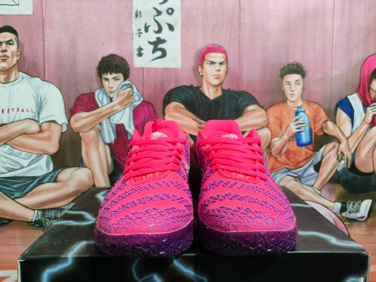 Nike LeBron 20 Basketball Shoes in Pink and Purple