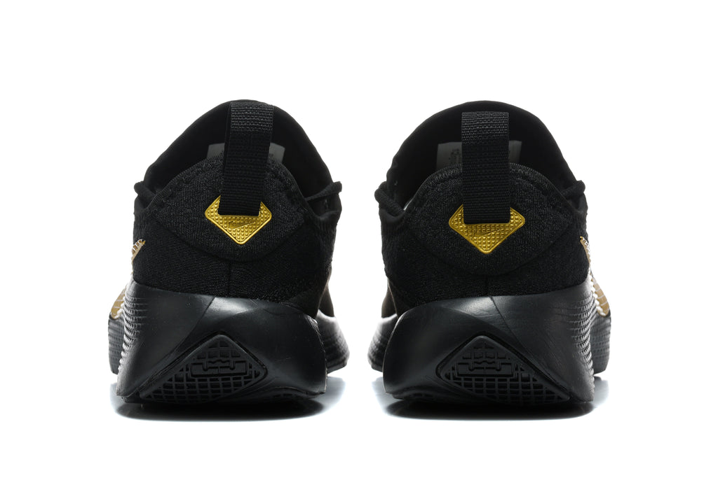 Nike LeBron 17 Low Training Shoes, Black and Gold