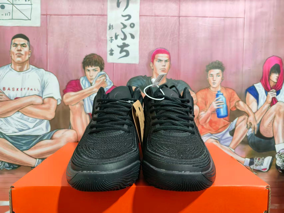 Nike Black Basketball Shoes