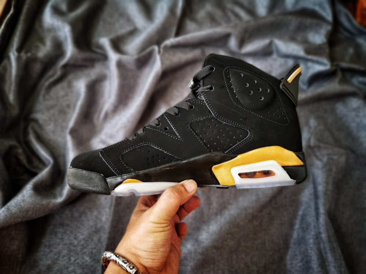 Jordan Air Jordan 6 Black Gold High-Top Sneakers