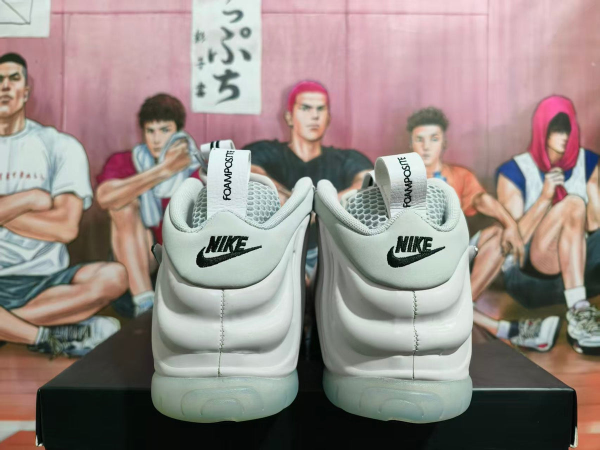Nike Air Foamposite One White Basketball Sneakers