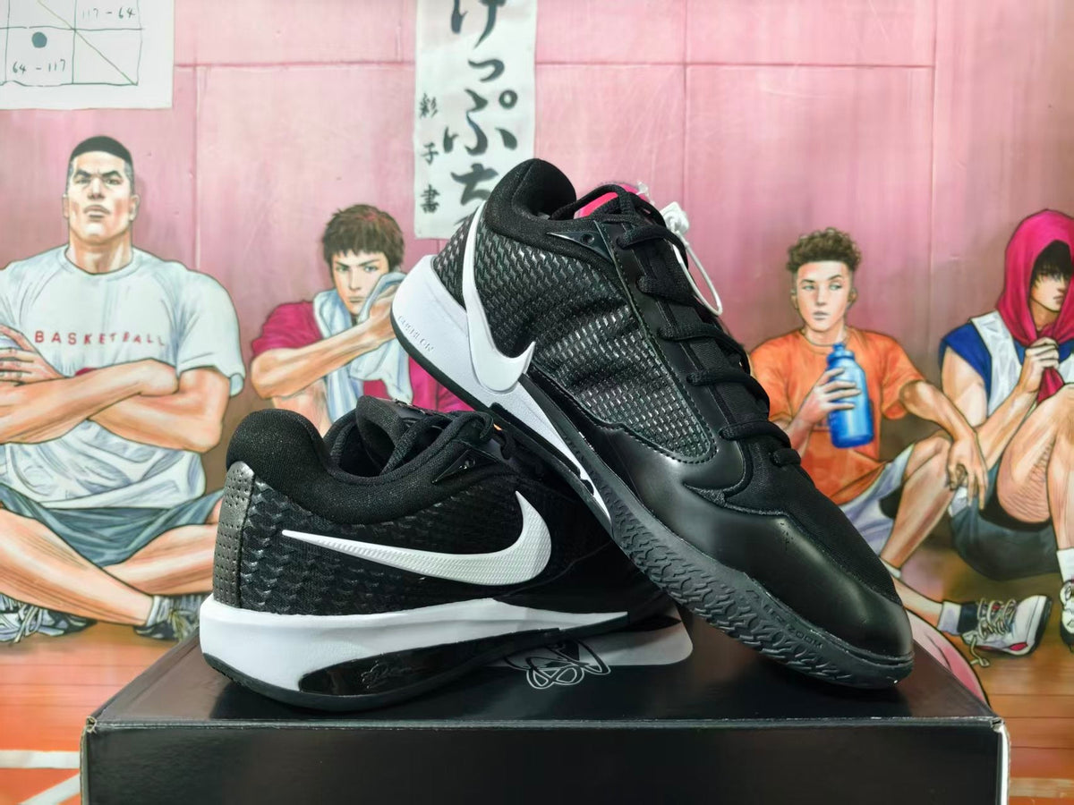 Nike Black and White Basketball Shoes