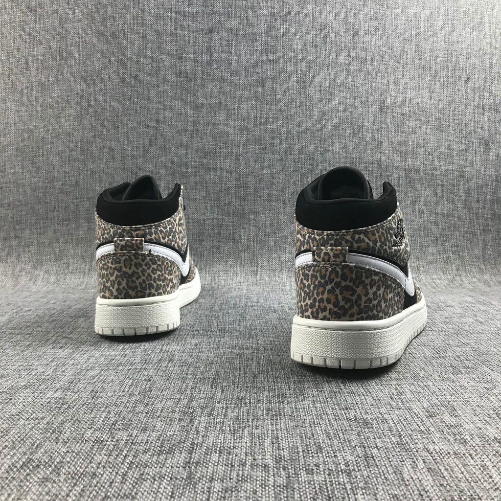 Air Jordan 1 Mid SE GS Leopard Sneakers BQ6931-021
