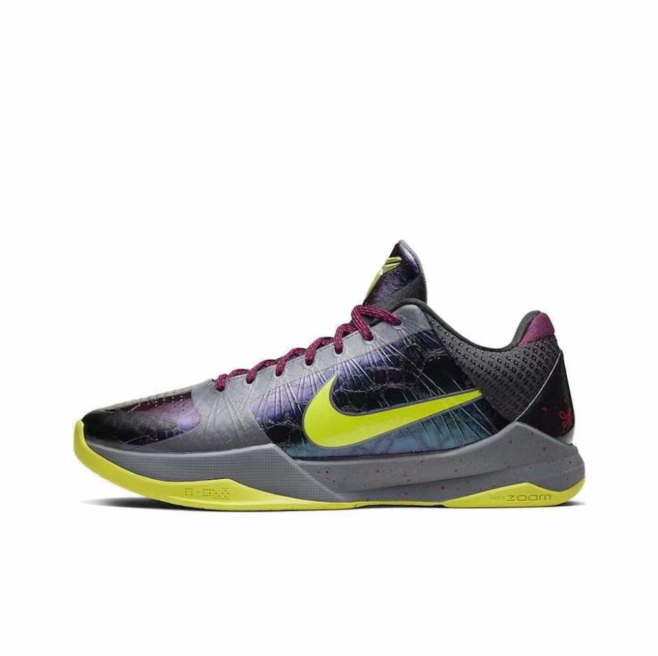 Nike Kobe 5 Basketball Sneakers