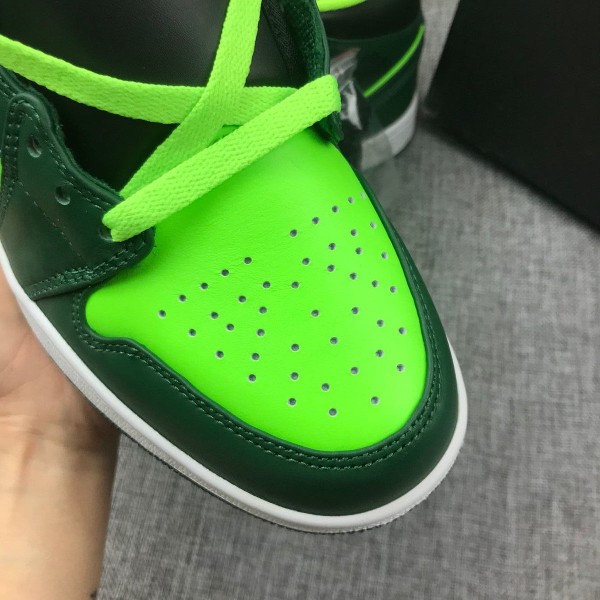 Jordan 1 Mid Fluorescent Green Sneakers 554724-330