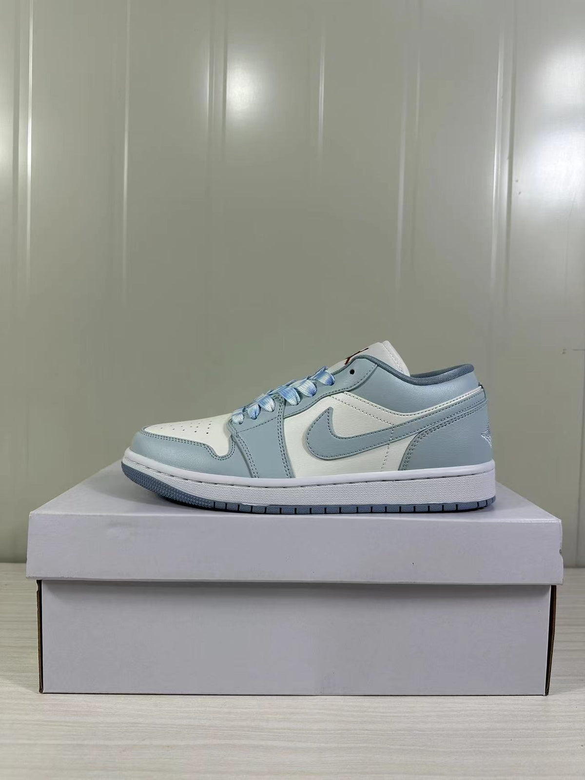 Jordan Air Jordan 1 Low Sail Blue Grey White DC0774-164