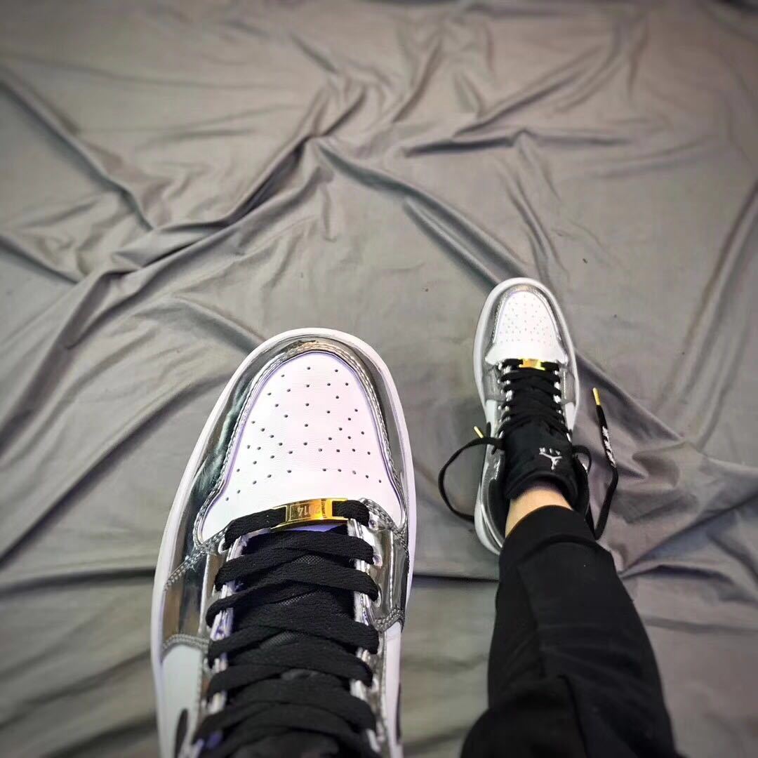 Jordan Air Jordan 1 Pass the Torch White Silver High-Top Sneakers