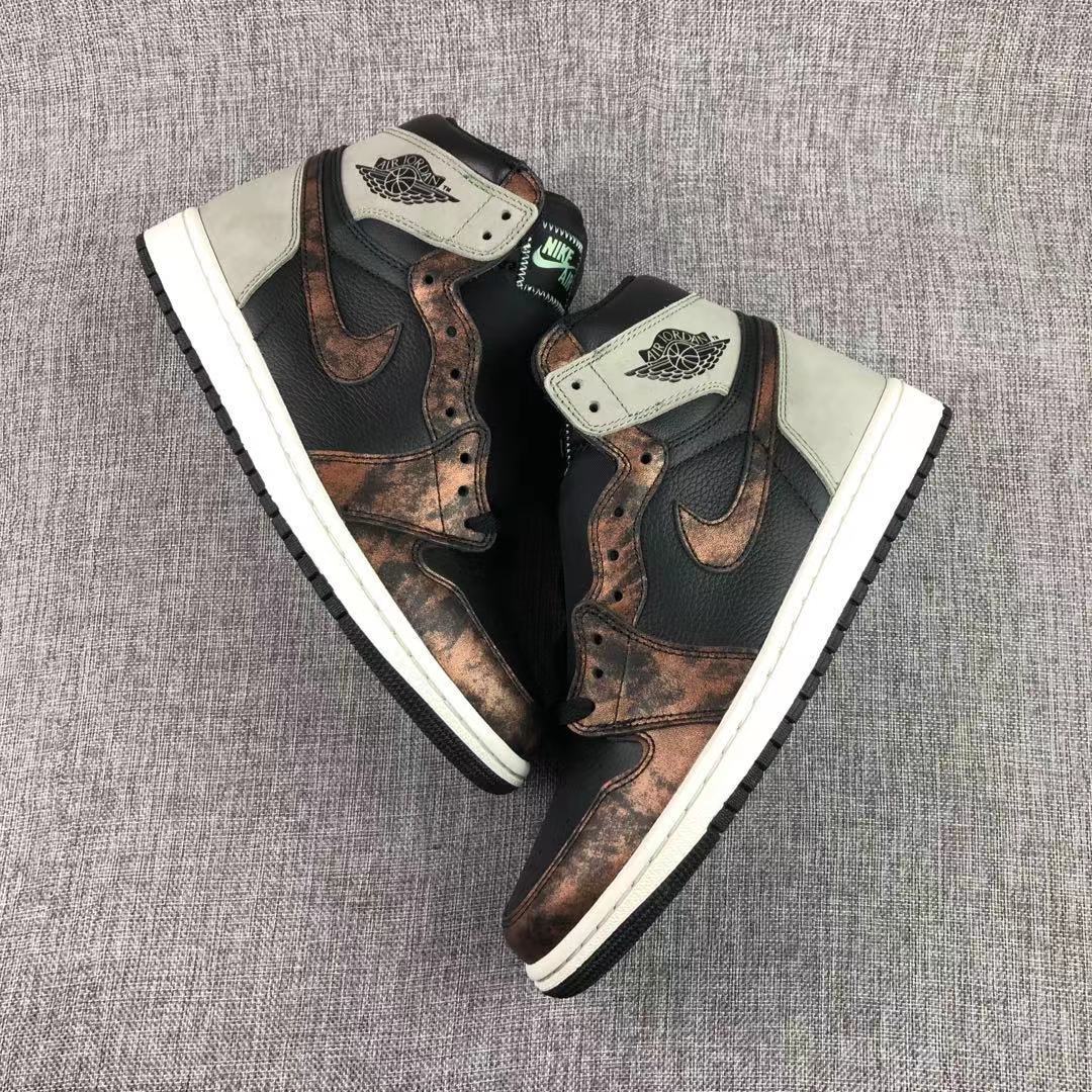 Jordan Air Jordan 1 Retro Rust Shadow High-Top Sneakers