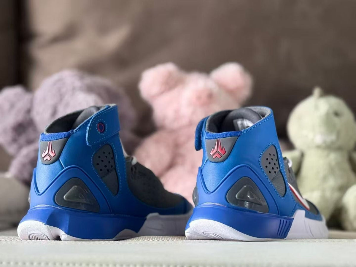 Kobe 2K5 Kids' High-Top Sneakers Blue Gray White