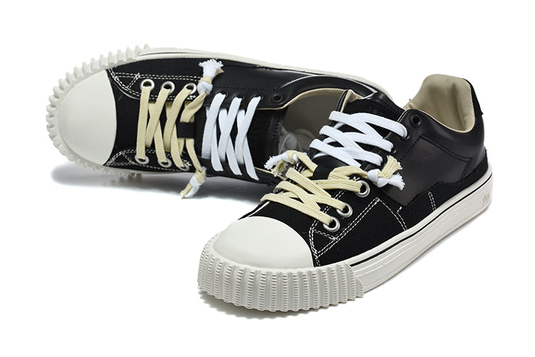 Black Low-Top Sneakers with Contrast Laces and White Sole