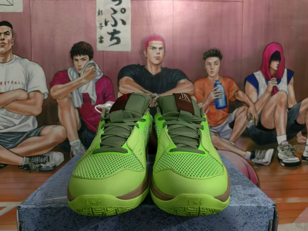 Nike Green Basketball Sneakers – Halloween Style