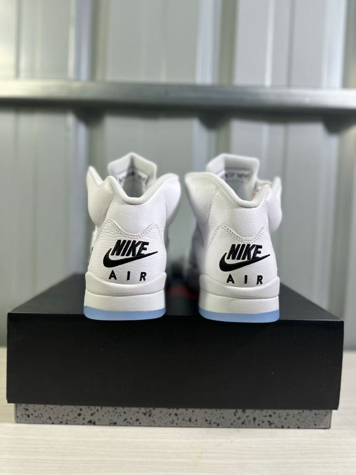 Jordan Air Jordan 5 White/Silver Sneakers HQ7978-103
