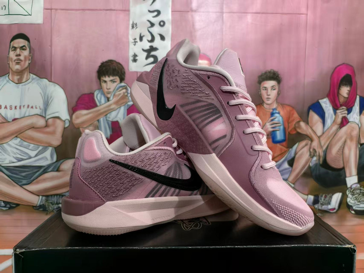 Nike Basketball Shoes in Pink and Black