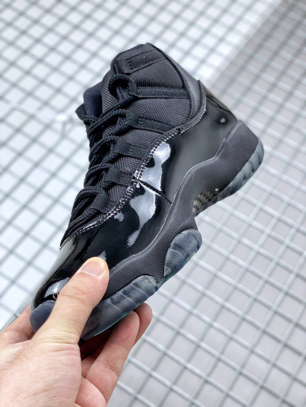 Jordan Air Jordan 11 Retro Gamma Sneakers Black Blue 378037-006