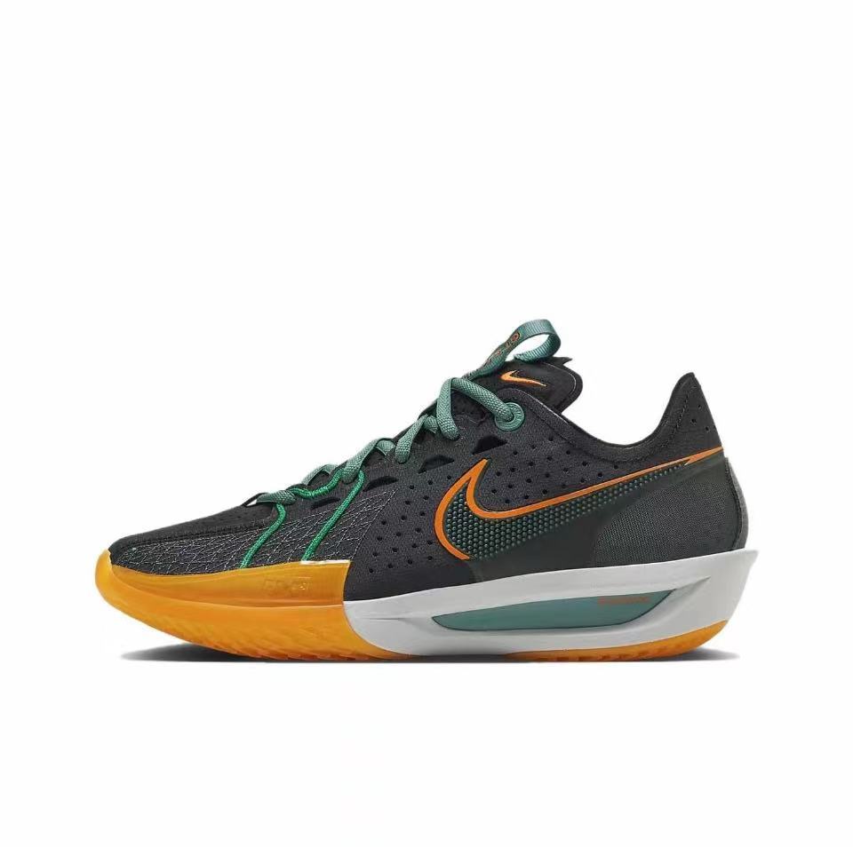 Nike GT Cut 3 Basketball Sneakers