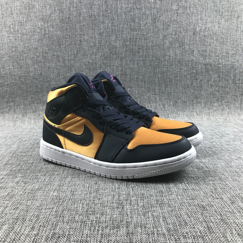 Jordan 1 Mid SE Black Gold Sneakers 852542-401