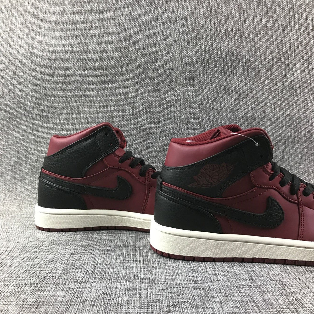 Jordan Air Jordan 1 Mid Sneakers Burgundy Black White