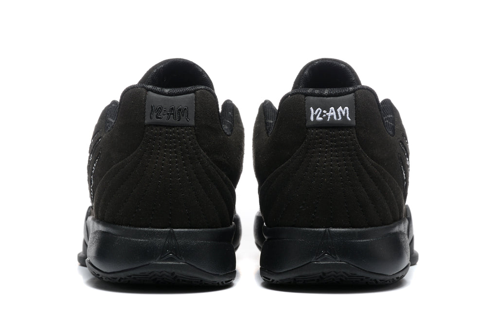 Nike 883 Black Rhinestone Low-Top Sneakers