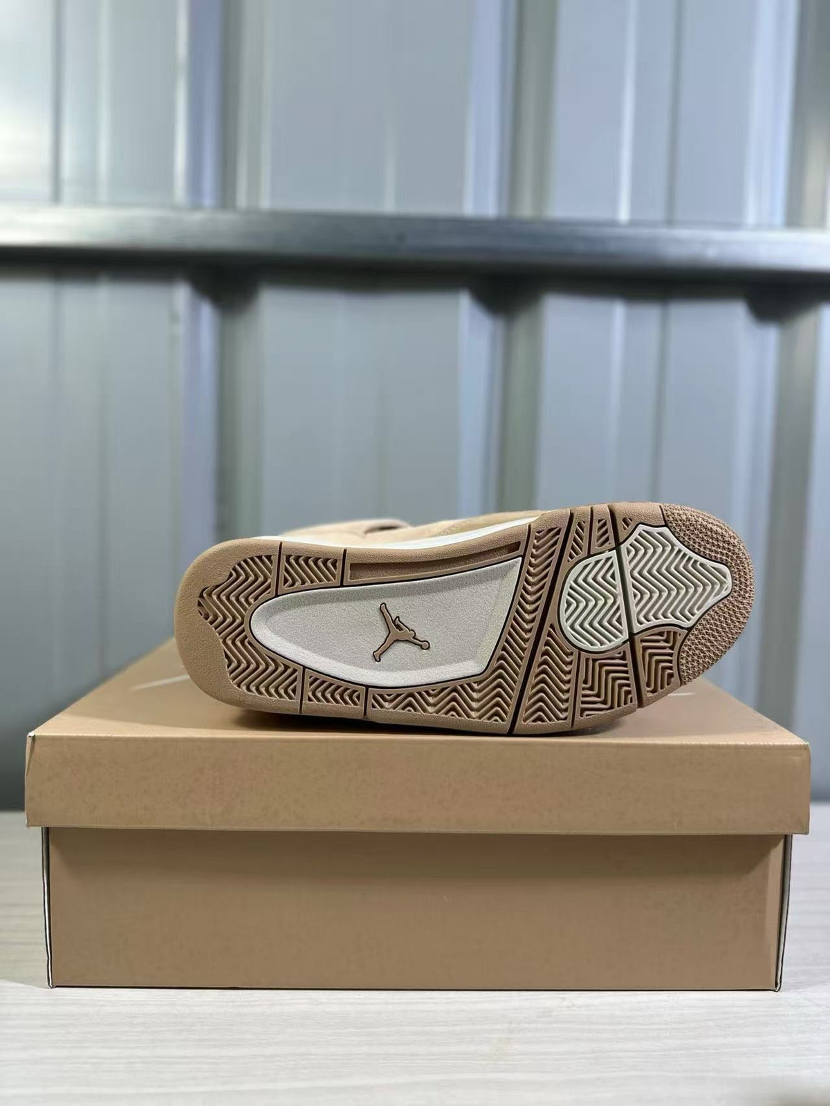 Jordan Air Jordan 4 Retro Tan Sneakers HV0823-200