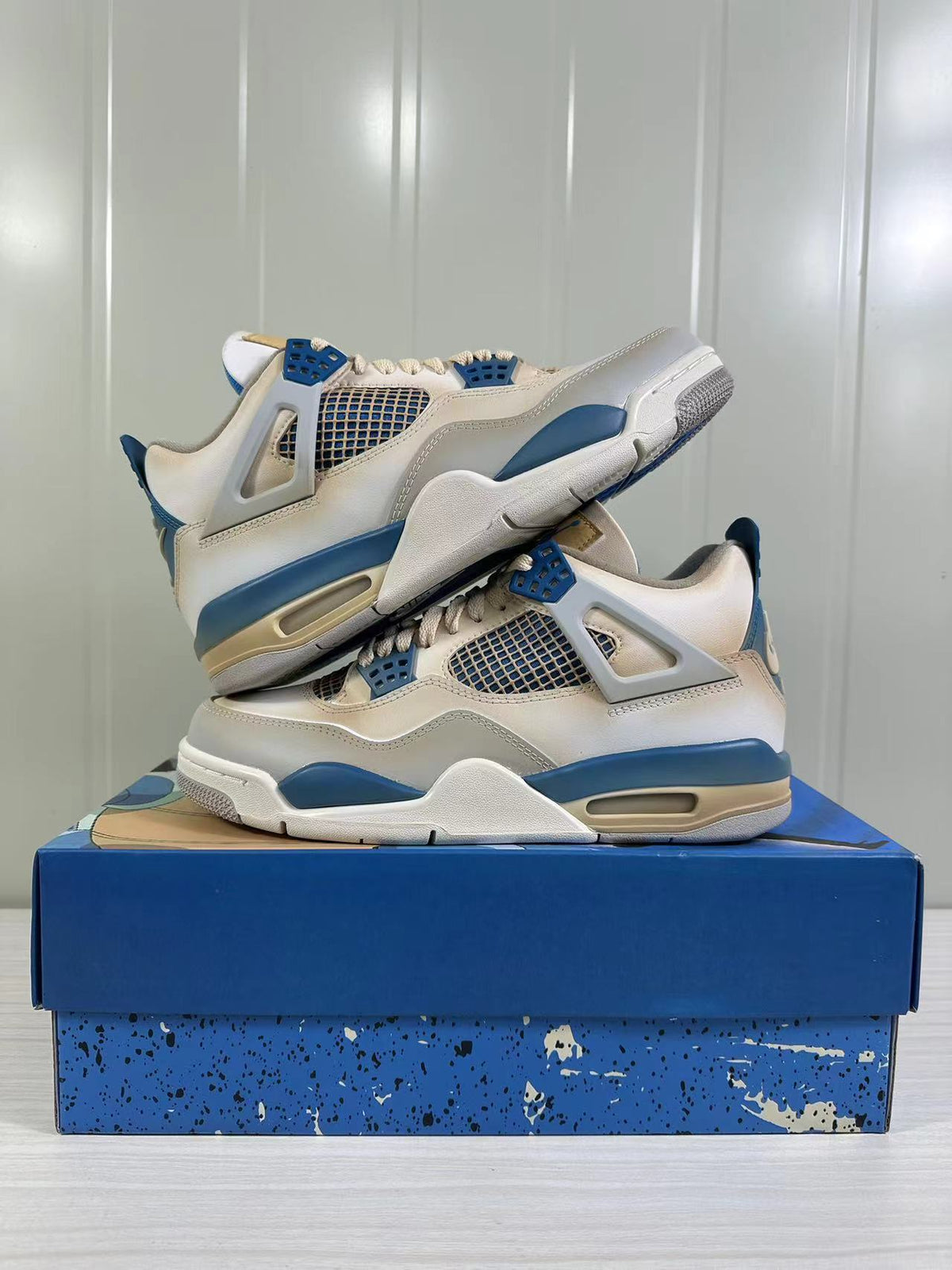 Jordan Air Jordan 4 Retro White Blue Sneakers 308497-105