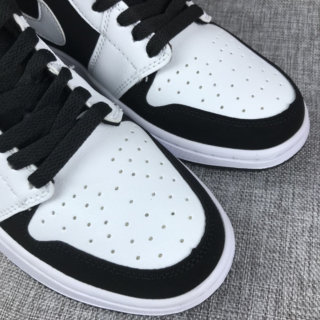 Jordan Air Jordan 1 Mid Panda Black White 554724-113