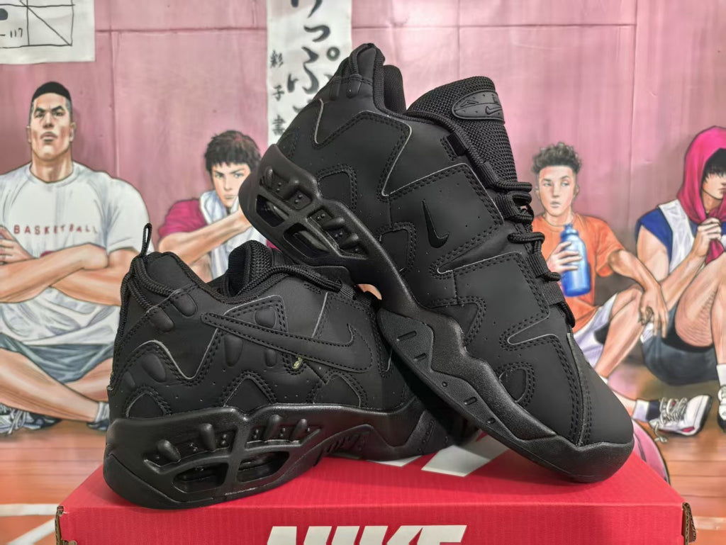 Nike Black Low-Top Sneakers