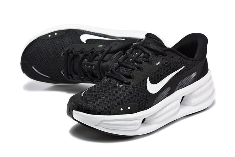 Nike Comfort Ride EasyOn Black and White Sneakers