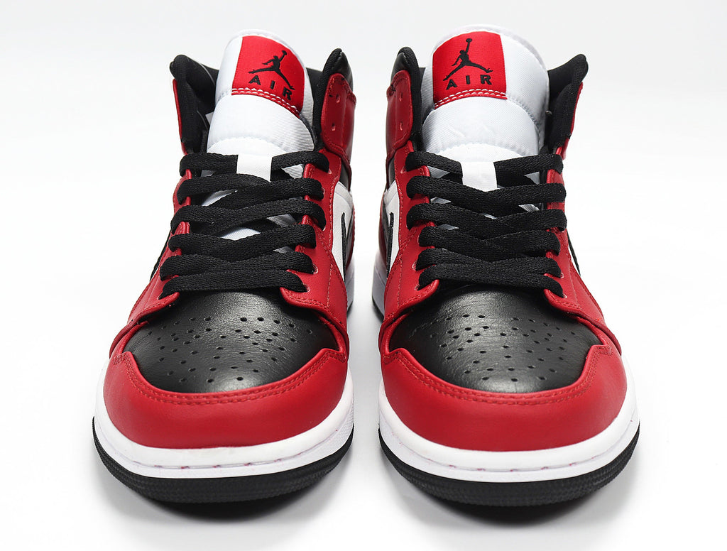 Jordan Chicago High-Top Sneakers Red Black White 554724-069