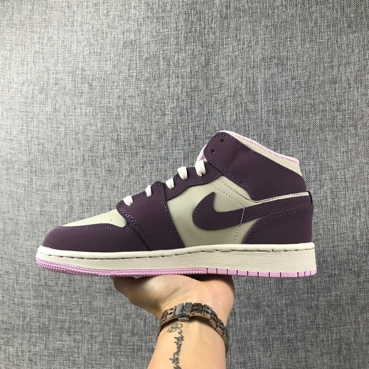 Jordan Air Jordan 1 Mid Kids' Sneakers White and Purple