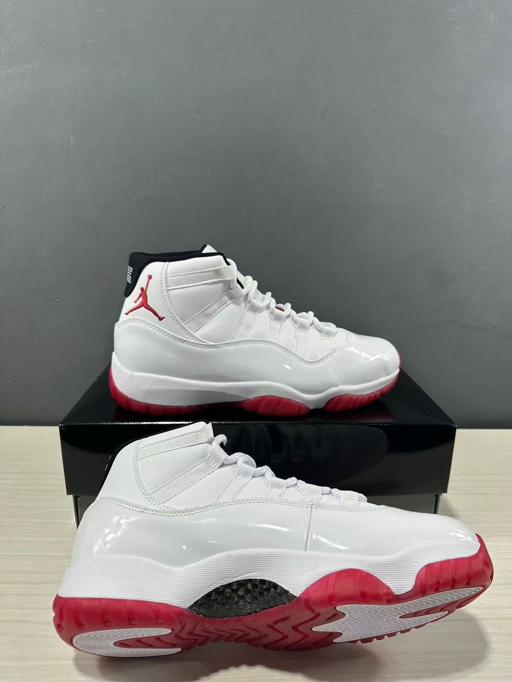 Jordan Air Jordan 11 Retro Low White and Red CT8012-160