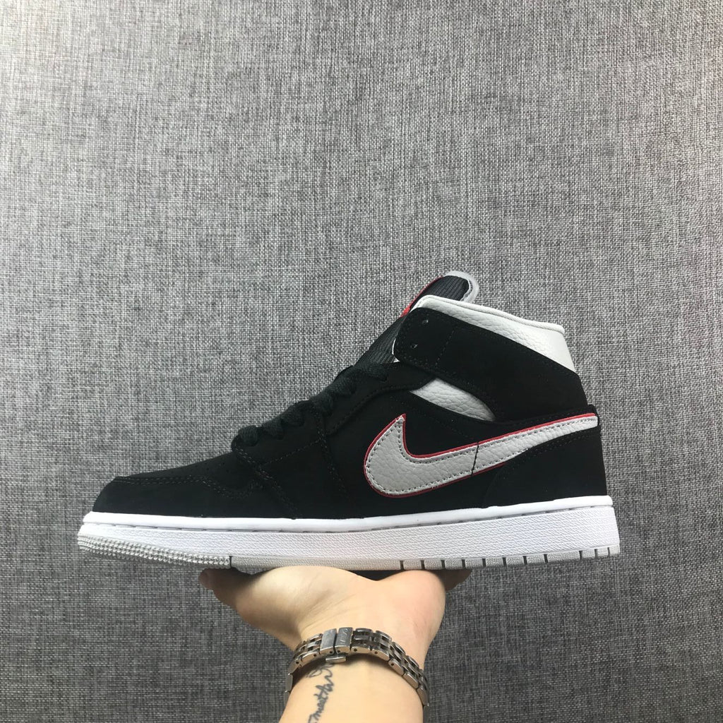 Jordan Air Jordan 1 Mid Black Silver Red 554724-060